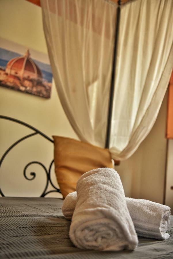 Holiday Rooms Firenze Bagian luar foto