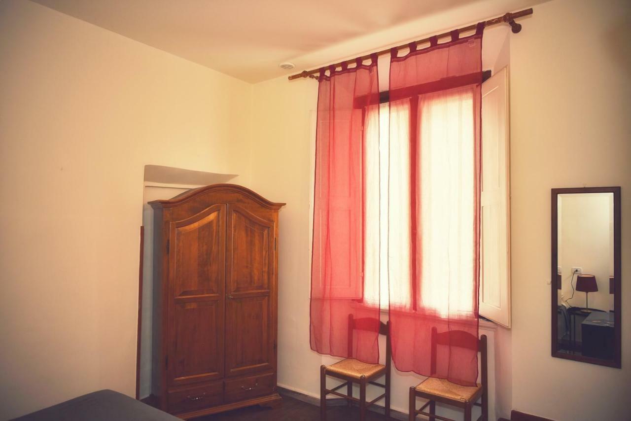 Holiday Rooms Firenze Bagian luar foto