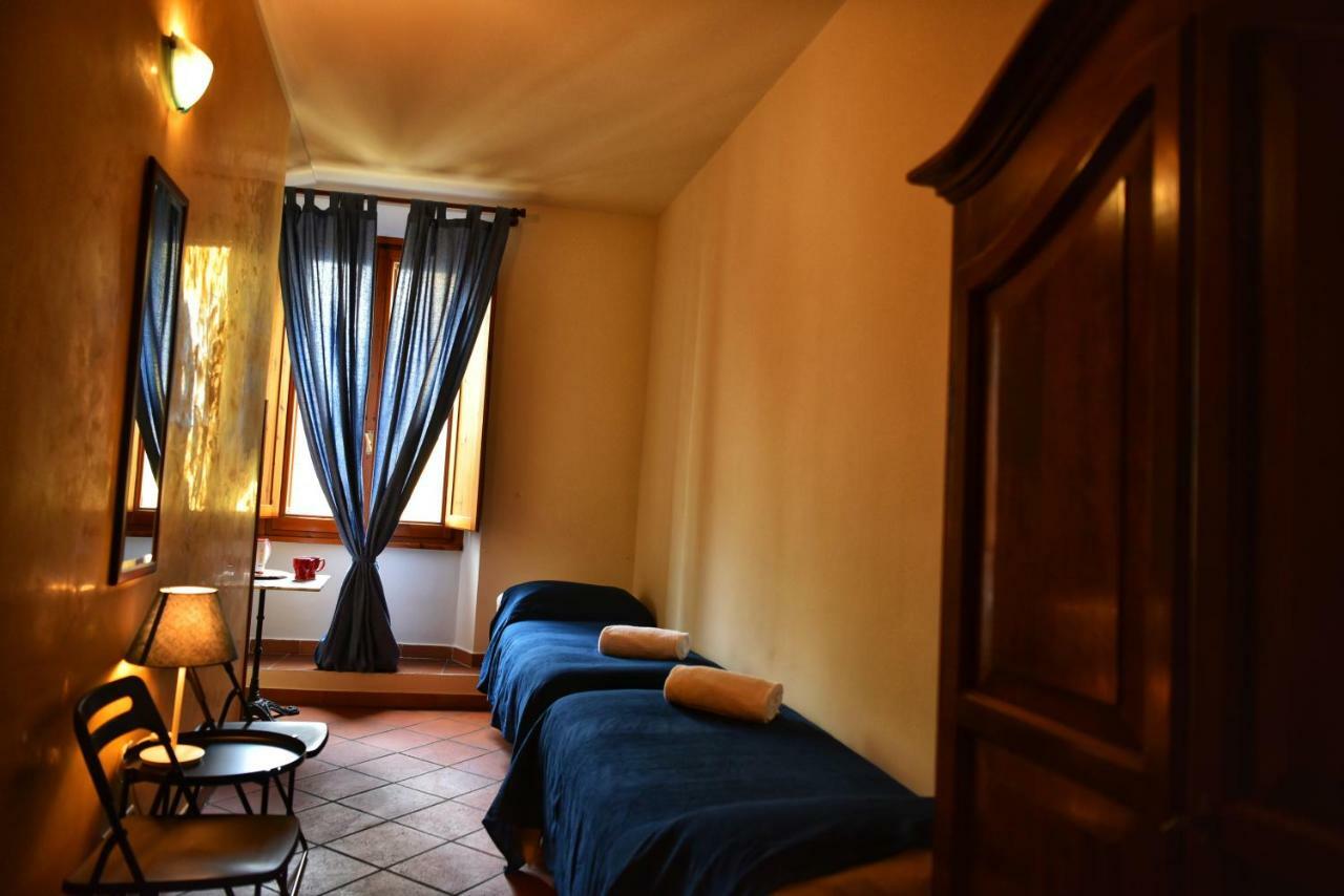 Holiday Rooms Firenze Bagian luar foto