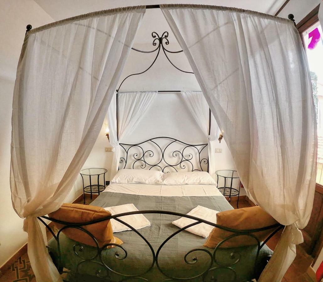 Holiday Rooms Firenze Bagian luar foto