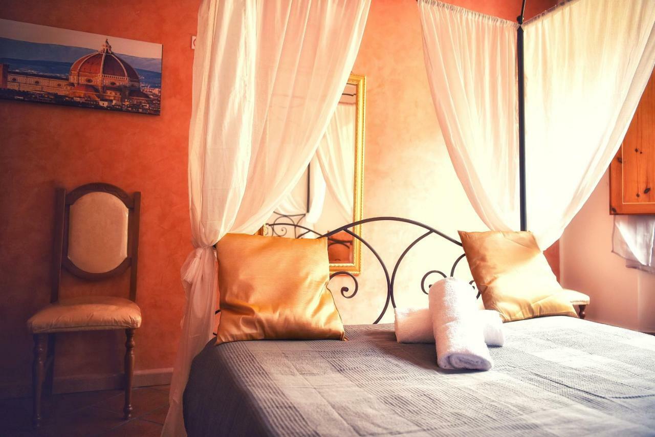 Holiday Rooms Firenze Bagian luar foto
