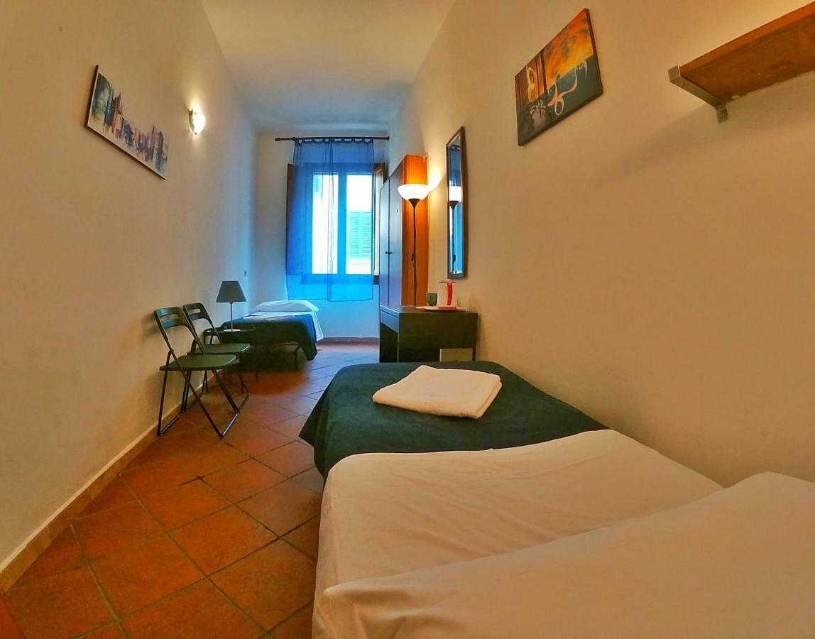 Holiday Rooms Firenze Bagian luar foto